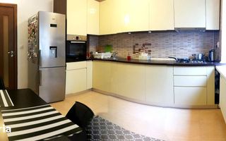Apartament 3 camere, Podu Roș (1001 Articole) – renovat, 2 balcoane, 10 min de Palas - Poză 4