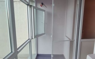 Vânzare apartament 3 camere cu centrală Bd. Obregia - Fântâna Florilor - Poză 7