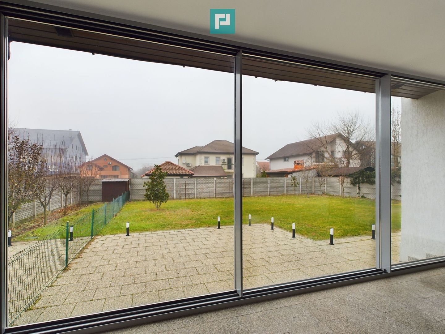 Vilă de lux cu două locuințe, în Dumbrăvița – Locație Excelentă! - Poză 28