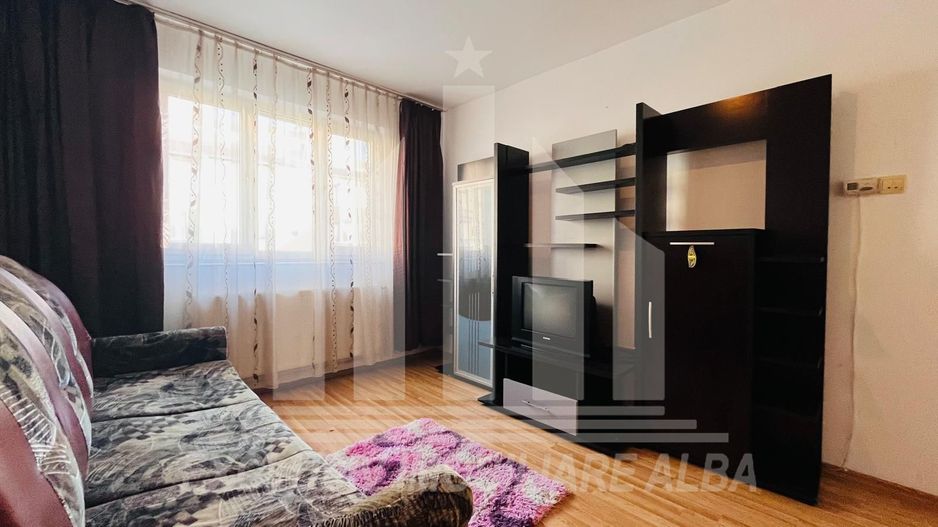Apartament cu 2 camere de inchiriat, Cetate - Poză 1