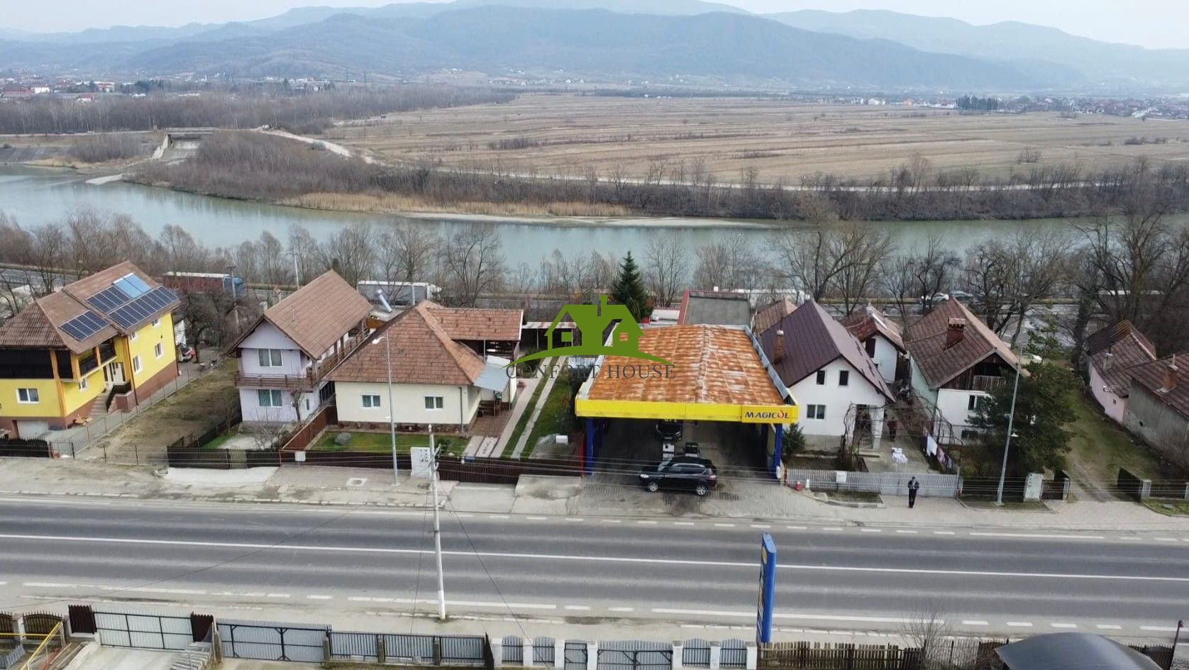 Statie PECO functionala in Calimanesti cu potențial de investitie - Poză 4