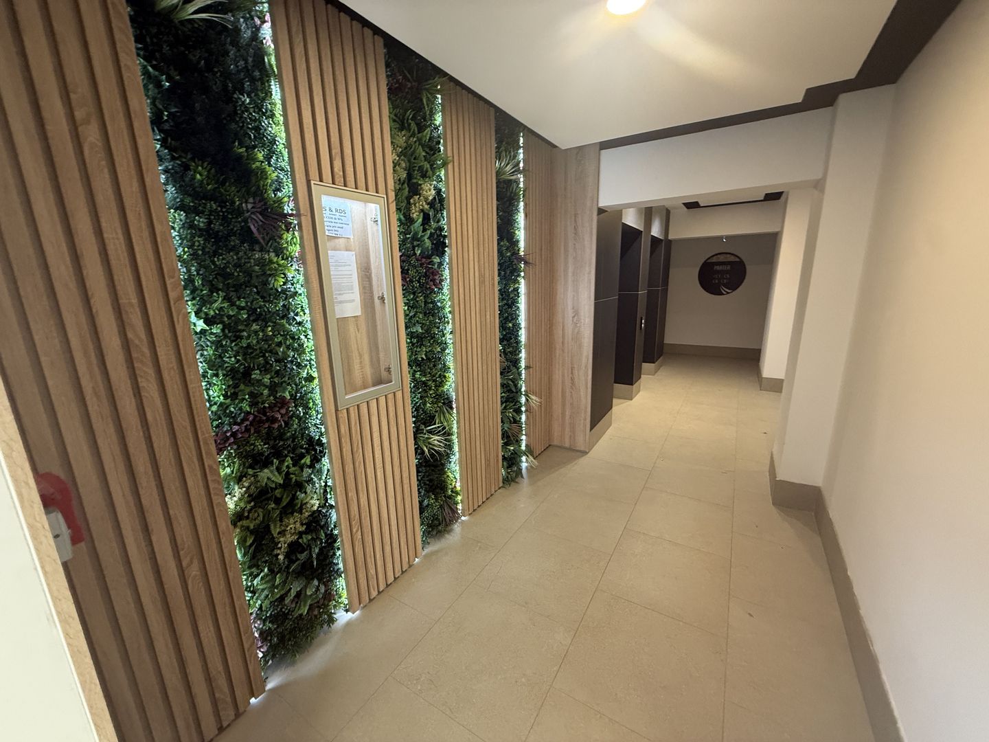 AP. 2 CAMERE- QUARTIER AZUGA, PARCARE SUBTERANA, CENTRALA, BLOC NOU - Poză 10
