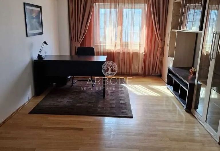 Apartament spațios cu 4 camere în zona Decebal - Poză 5