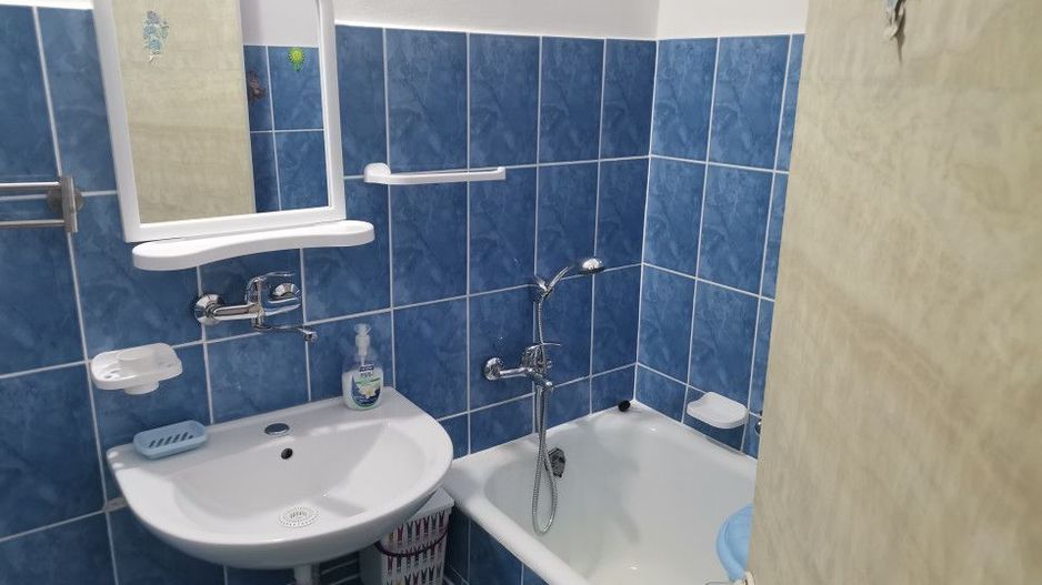 Inchiriere garsoniera decomandata, Frati Golesti, zona Mc Donalds - Poză 3