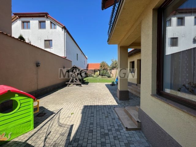 Casa moderna P+1E+M Lugoj 511mp - Poză 2