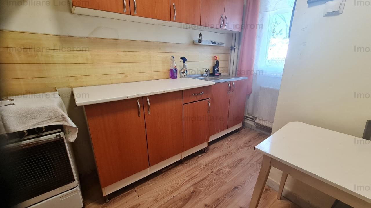 Apartament 2 camere,parter,semidecomandat,zona Coca Cola - Poză 19