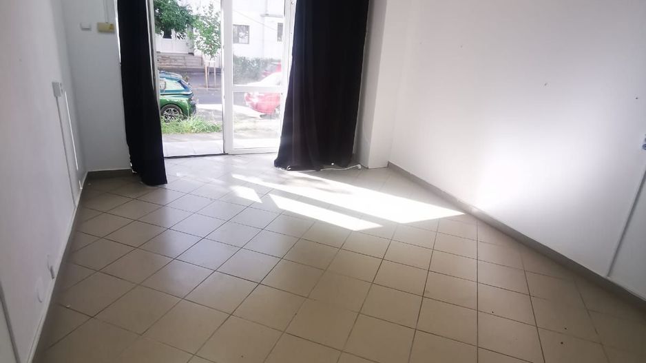 Spatiu comercial de vanzare – 70 mp, parter, Siderurgistilor Vest – - Poză 6
