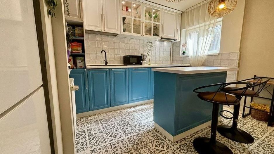 3 cam, Calea Victoriei, ultracentral - Poză 3