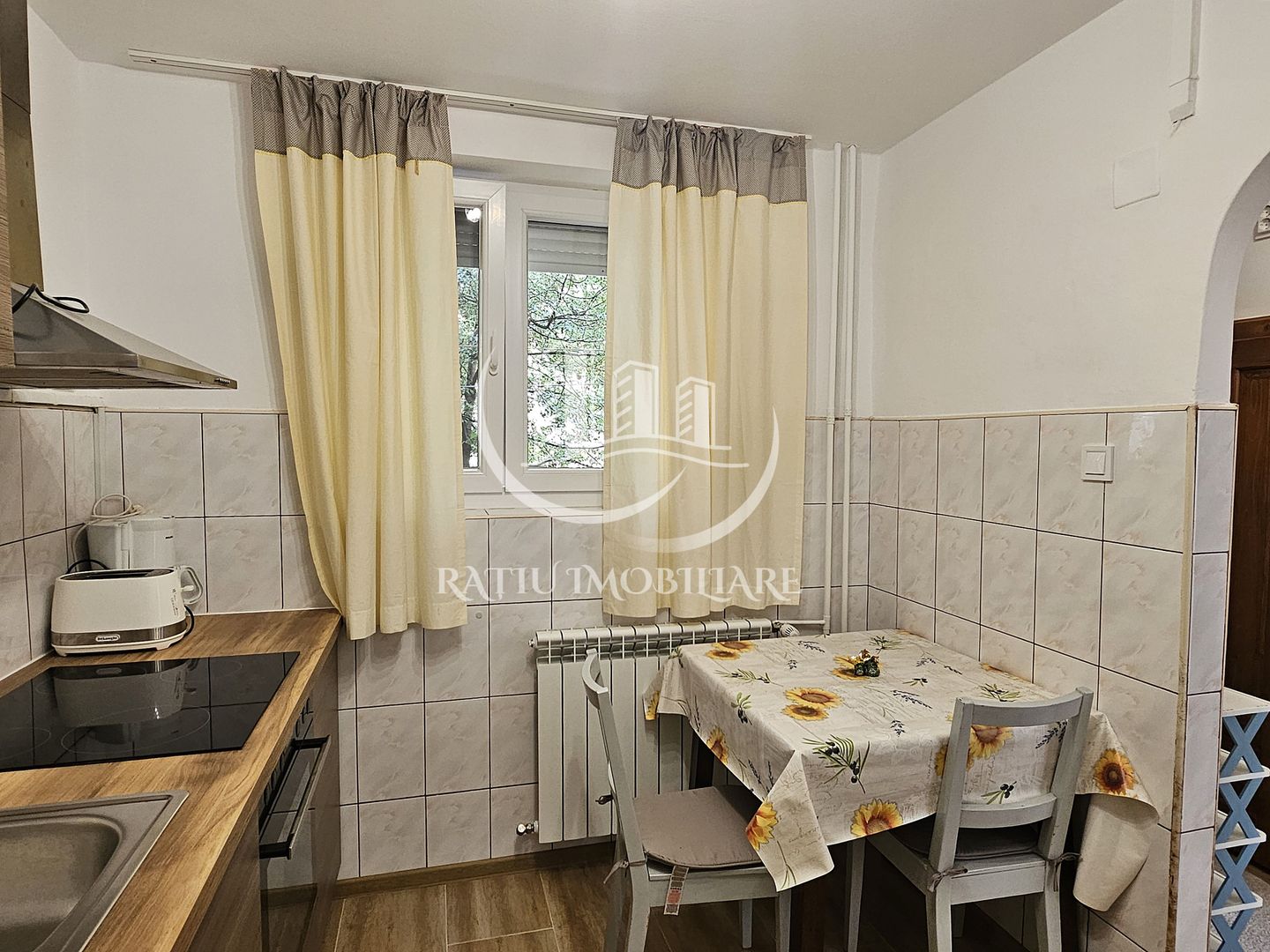 Apartament cu 2 camere | Etajul 1 | Central | Oradea - Poză 11