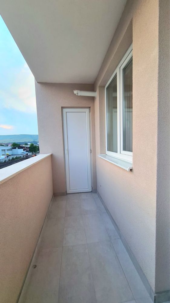 Vand apartament cu 2 camere - Poză 7