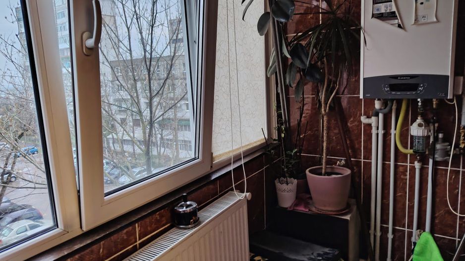 Inchiriez apartament 2 camere Micro21. - Poză 5