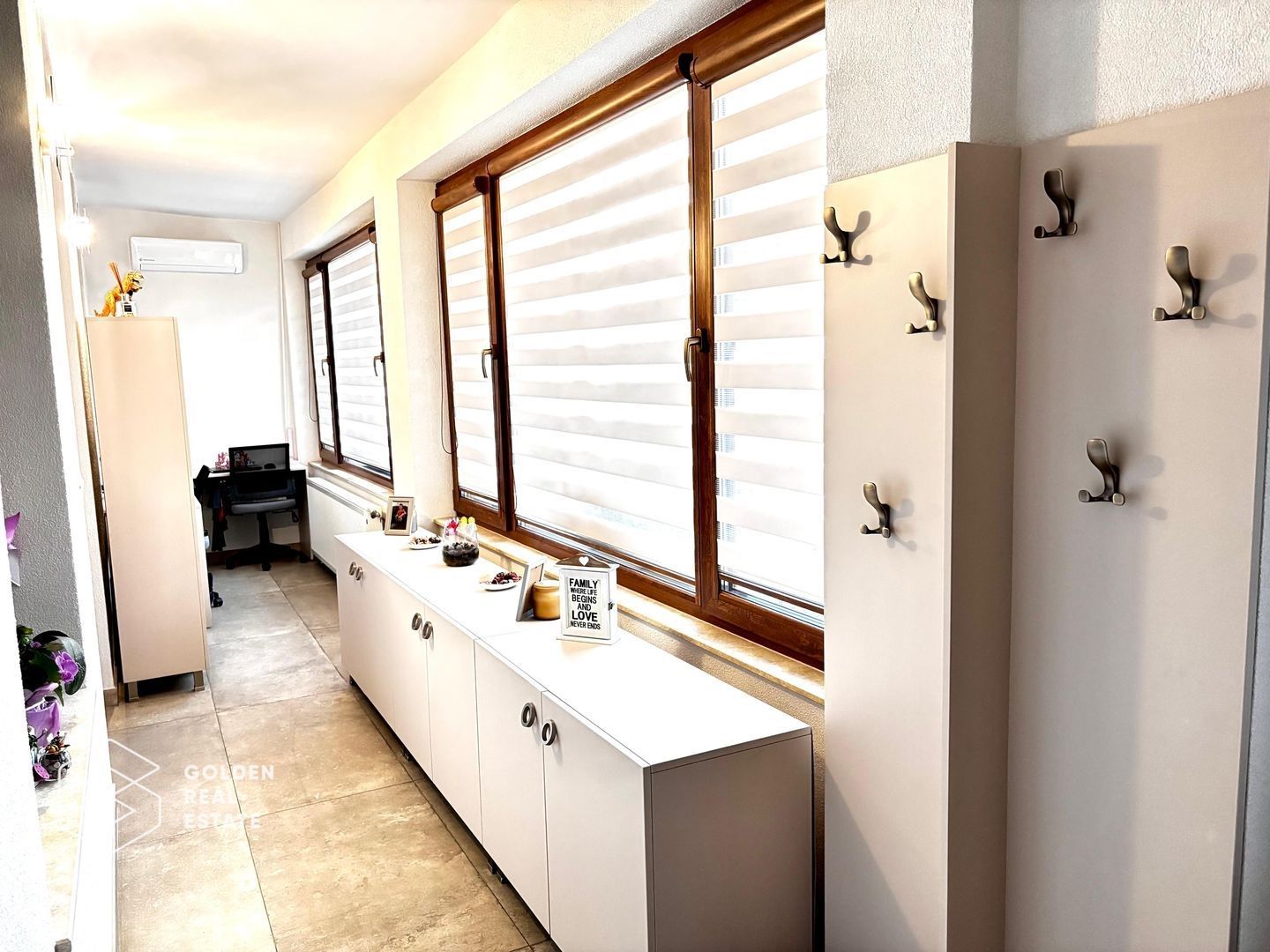 Apartament spatios la curte,  2 camere, complet renovat, Aradul Nou - Poză 11