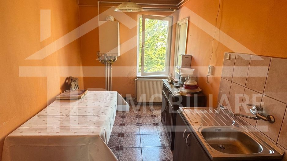 Apartament cu 3 camere, 66 mp, decomandat, Zona Fortuna - Poză 7
