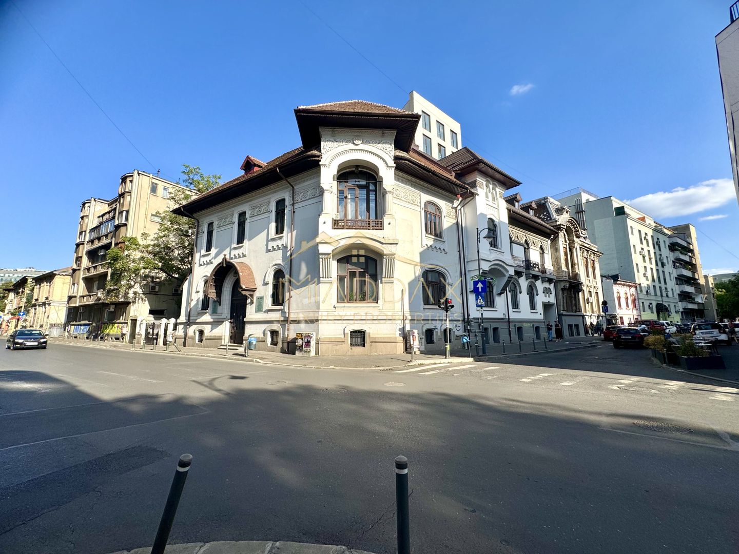 Spatiu de birouri *3 camere* / Cladire Istorica stil Brancovenesc / Universitate - Poză 36