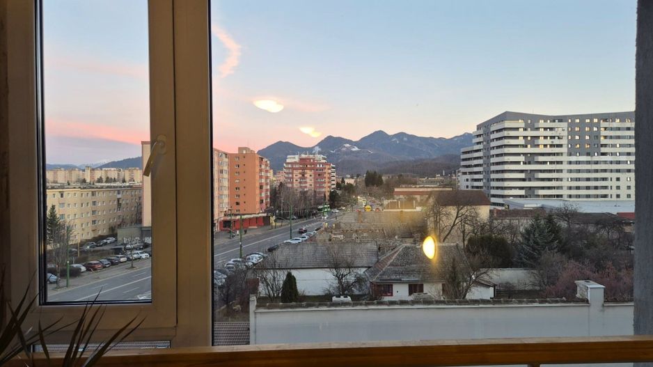 Exclusivitate -Apartament în bloc nou, Intrare Răcădău, cu priveliște spre Tâmpa - Poză 19