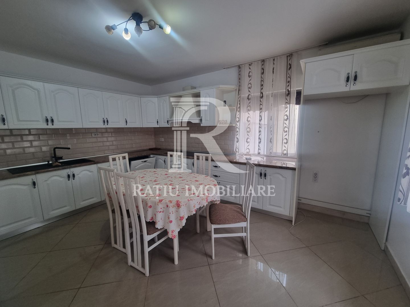 Casă  3 corpuri de vânzare | Teren 1060 mp | Cristur | Hunedoara - Poză 1