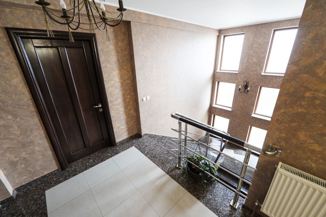 Vila moderna S+P+M, piscina acoperita, sauna, sala fitness-zona Ford/Cassia Park - Poză 27