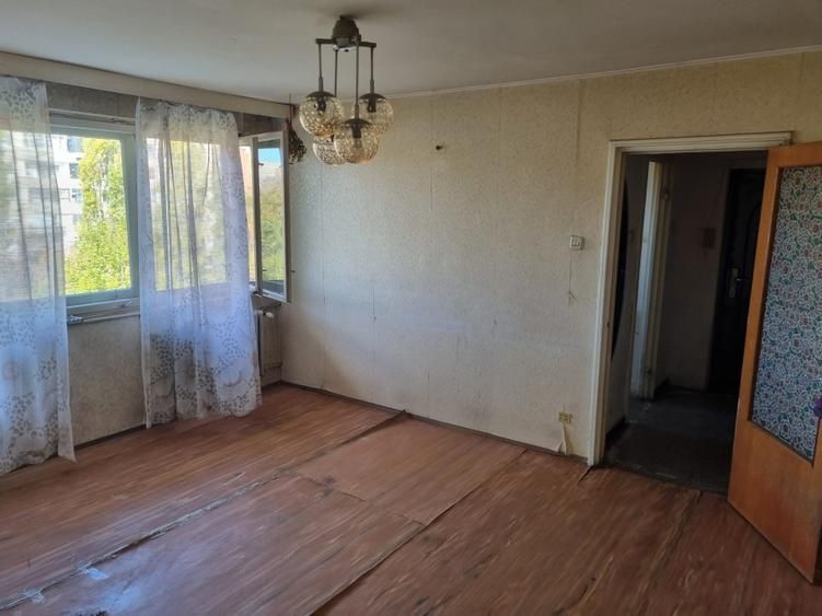 Apartament 3 camere Favorit metrou - Poză 4