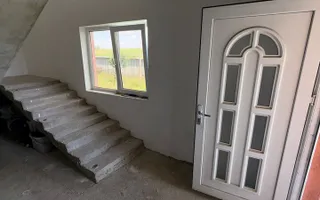 De vânzare casa P+M în Brehuiesti, pozitionata la strada principala - Poză 11