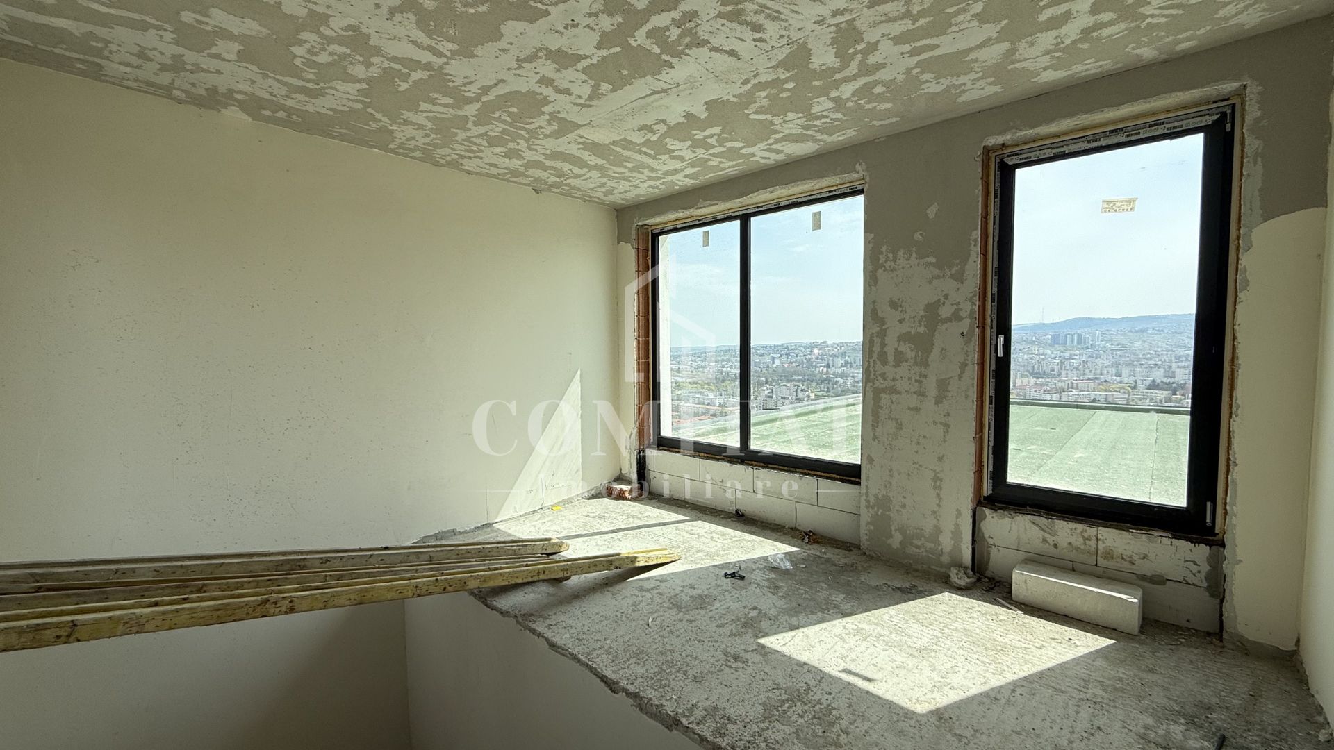 Casă generoasă cu panoramă și 256 mp terasă circulabilă - Poză 19