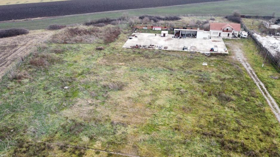 Casa cu teren de 14340 mp în Jebel/Pretabila pentru afacere - Poză 16