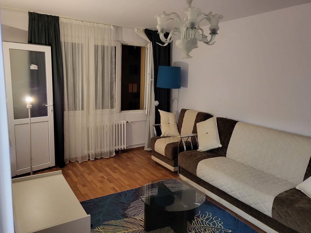 Apartament 3 camere, decomandat. - Poză 2