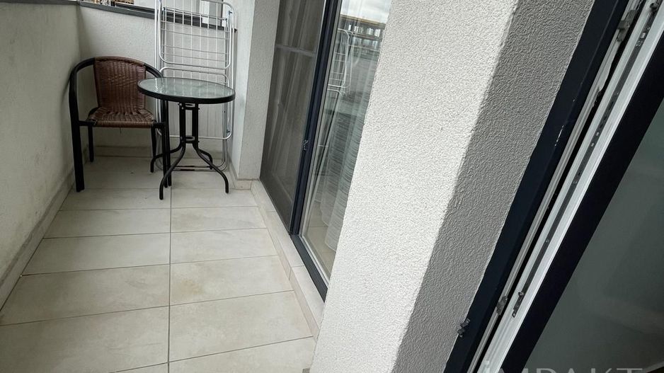 Apartament modern cu 3 camere, mobilat, parcare subterană inclusă! - Poză 9