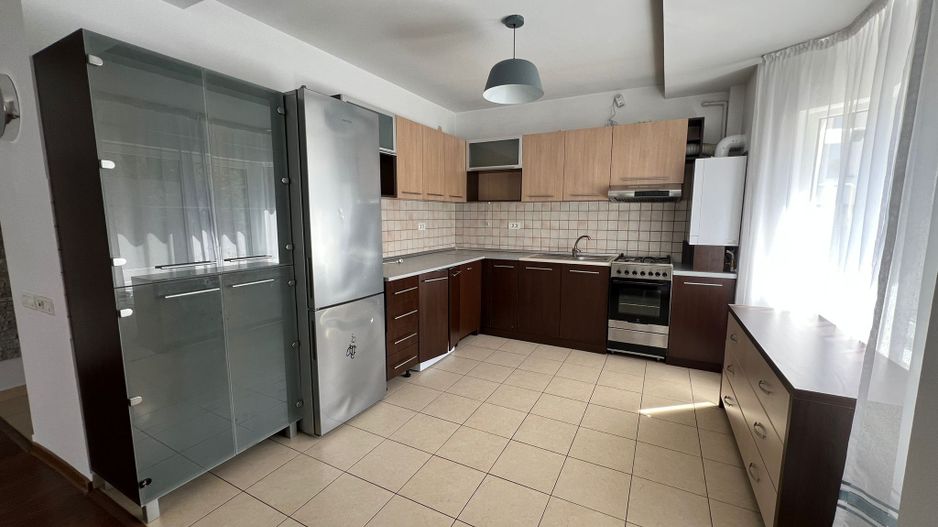 De inchiriat! Apartament spatios, zona exceptionala! - Poză 7