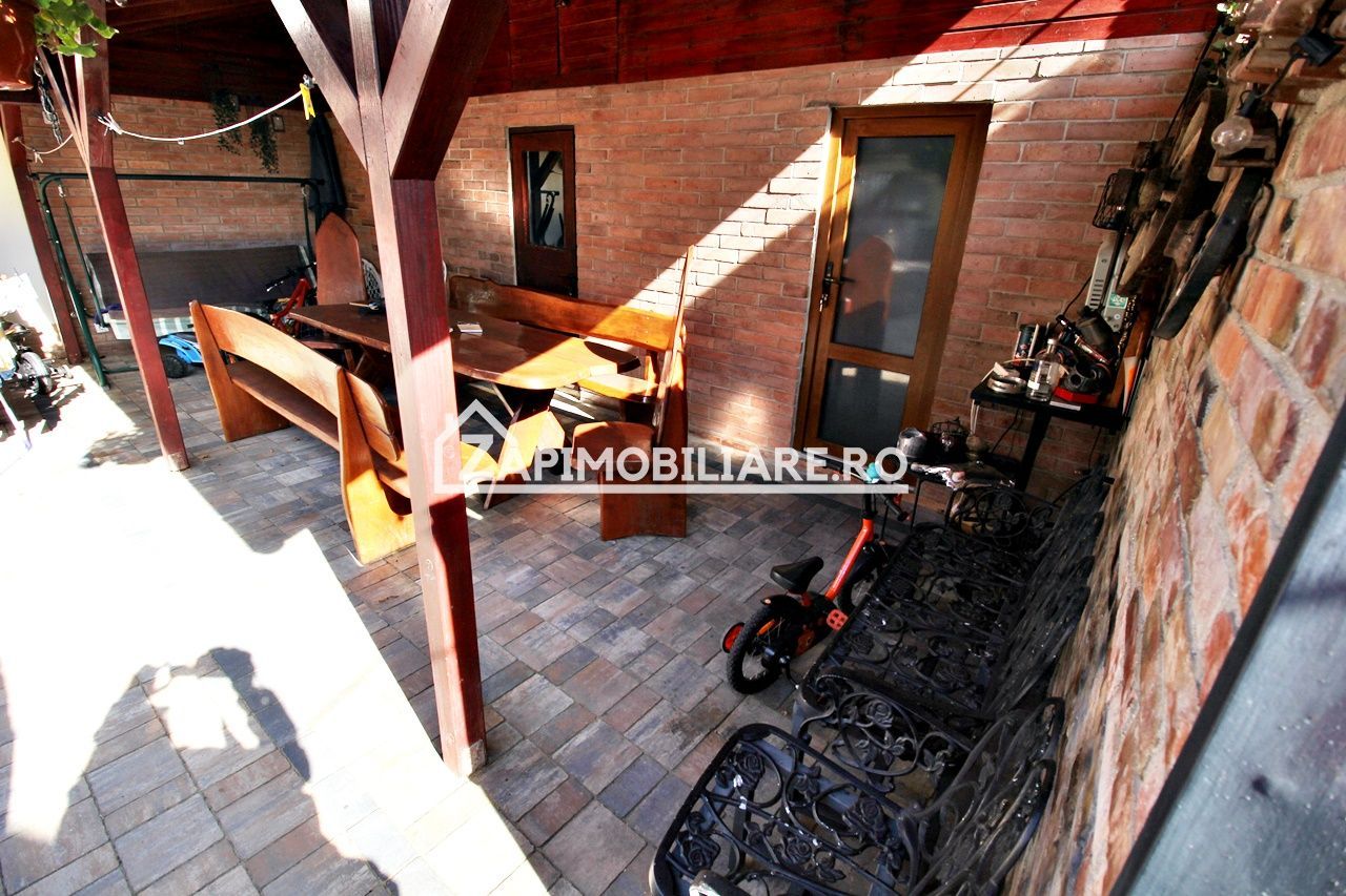 Casa 6 camere, 150mp.utili,527mp teren, zona semicentral - Poză 15