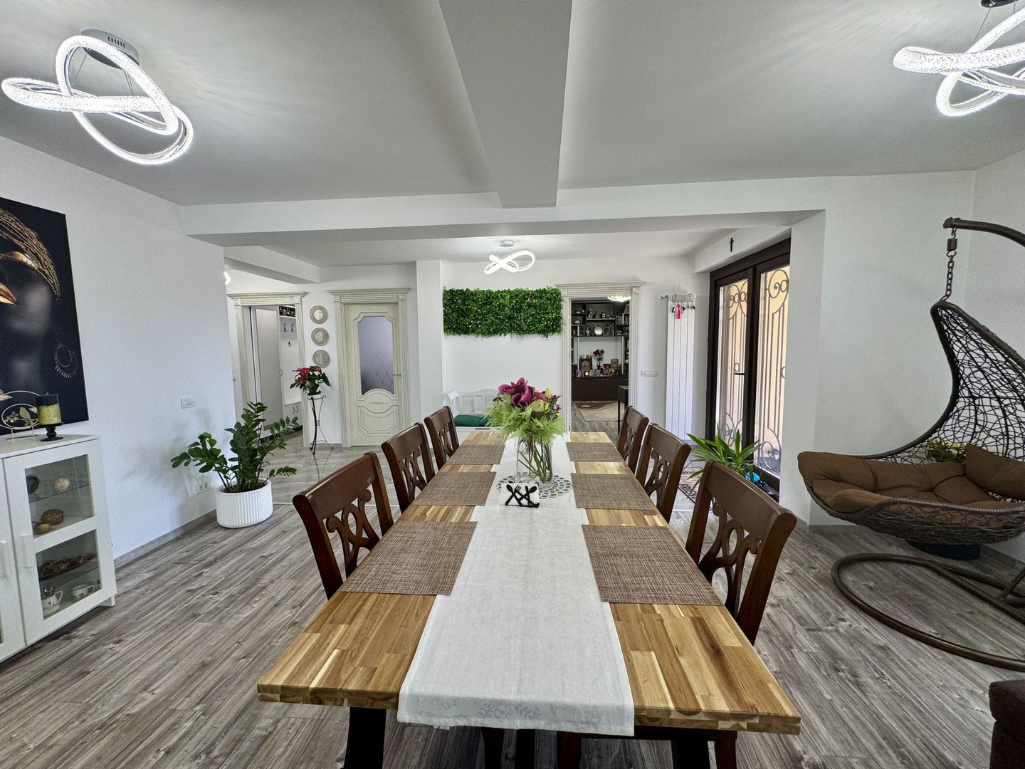 Berceni - VILĂ UNICAT, spațioasă, curte 1.000 mp, la 7 min metrou - Poză 6