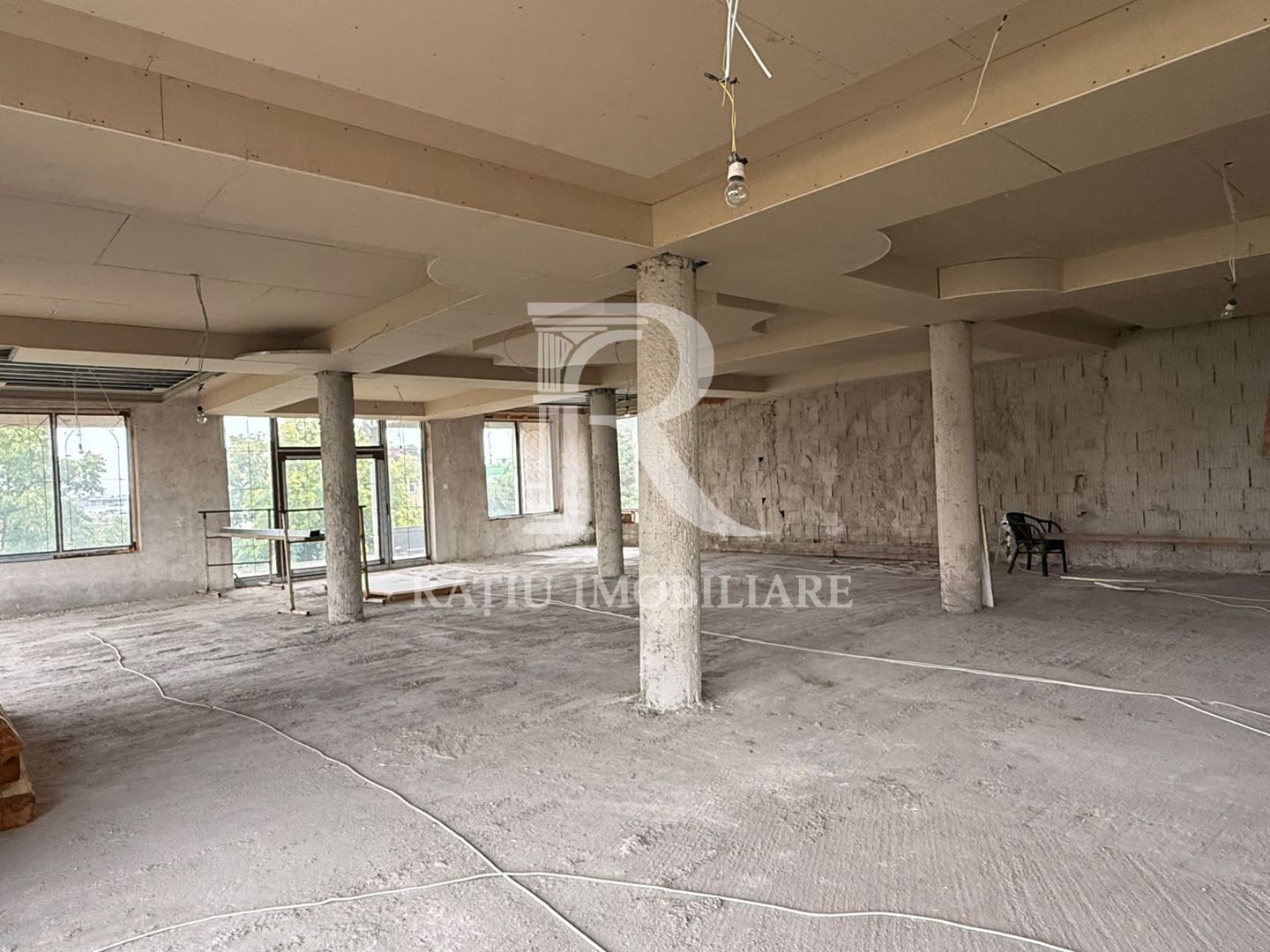 Proprietate | D+P+1+M | Destinată activitătii comerciale | Oradea - Poză 4