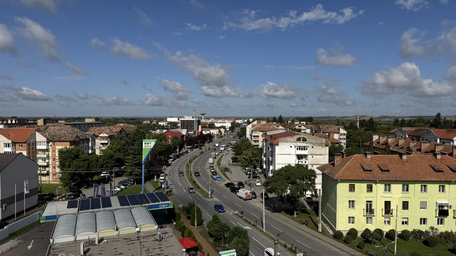 Super apartament in blocul turn de la OMV - Poză 15