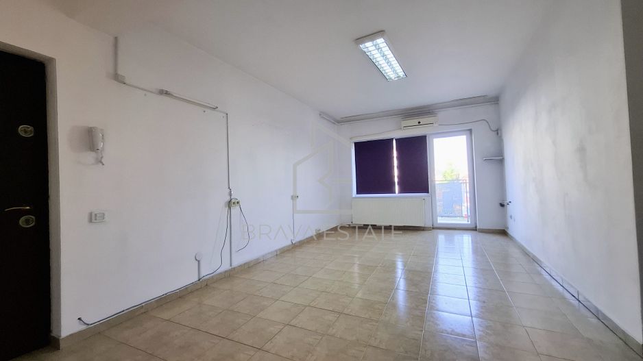 Spațiu comercial, 40mp, parcare, baie, balcon, strada Eroilor - Poză 7