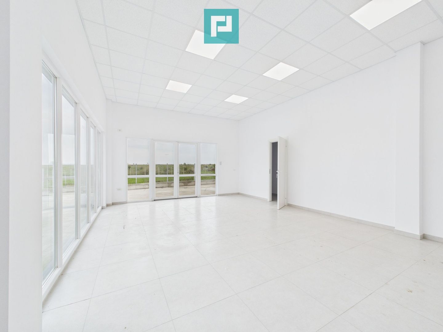 Hală nouă pentru depozitare/ activități comerciale - Poză 13