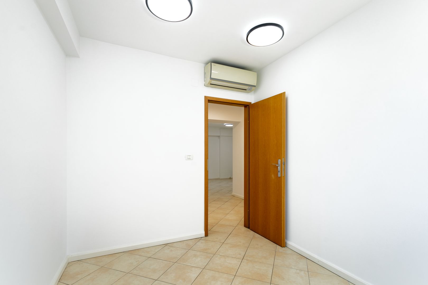 Birou modern de închiriat – Zona Olimpia / Stadion – 68 mp utili - Poză 2