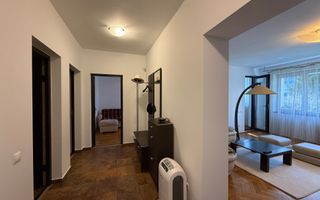 90mp /3 camere/2 bai/ parter inalt/ garaj inclus/ Cartier Plopilor - Poză 6