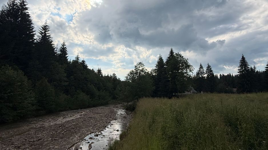PARCELE DE VÂNZARE, pe malul râului BÂSCA, COMANDAU, COVASNA - Poză 6