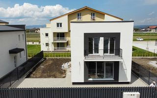 Casa/Vilă P+1 cu 4 camere de vânzare - Sânpetru - Poză 1
