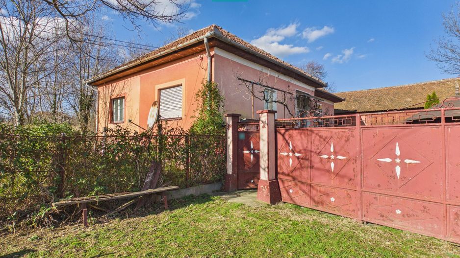 Casă cu 5 camere în zonă pitorească la Arăneag - Poză 1