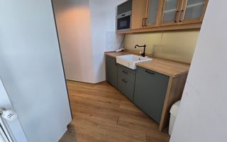 Apartament cu 4 Camere, Complet Mobilat, Lift, Zona Centru - Poză 13