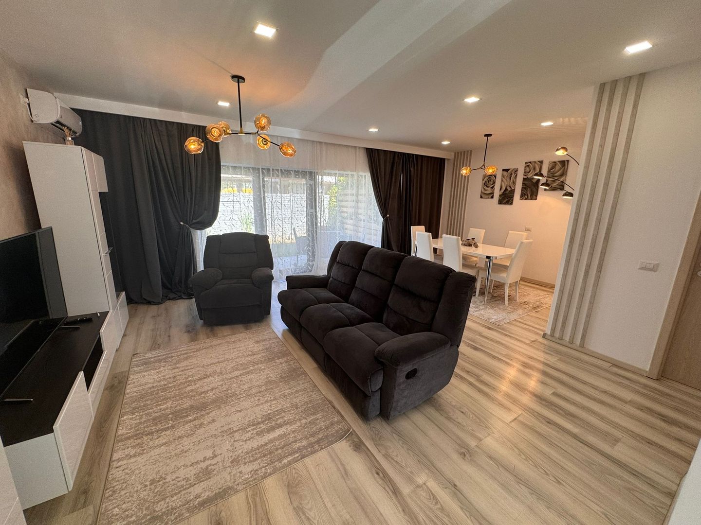 Vila Volutari 5 Camere Matei Millo - Poză 1