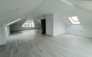 Casa de închiriat: Cartier privat, zona lacurilor Crevedia Buftea. - Poză 16