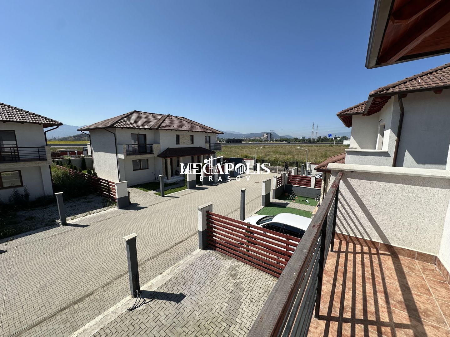 Intrarea in Sanpetru / Cartier Privat / Credit - Poză 17