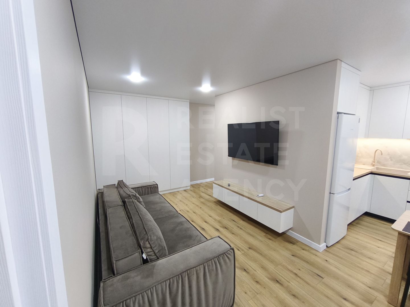 Vânzare, apartament, 3 camere, str. Alecu Russo, Râșcani - Poză 1