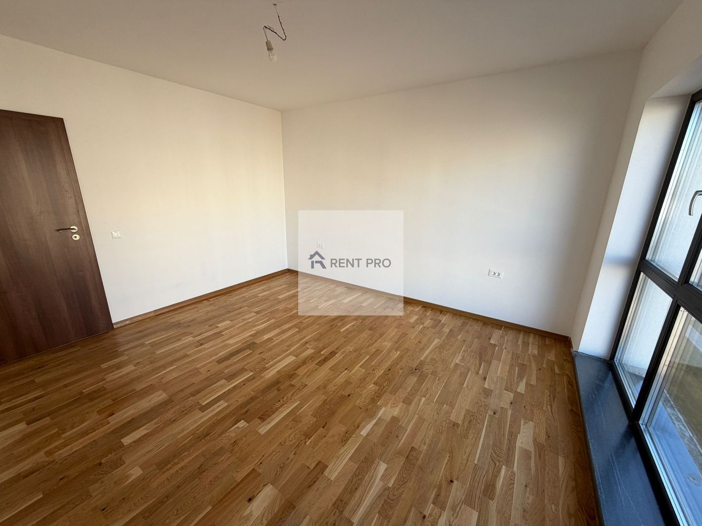 Studio Mid Level Exigent Plaza Politehnica Lujerului Mall Plaza - Poză 5