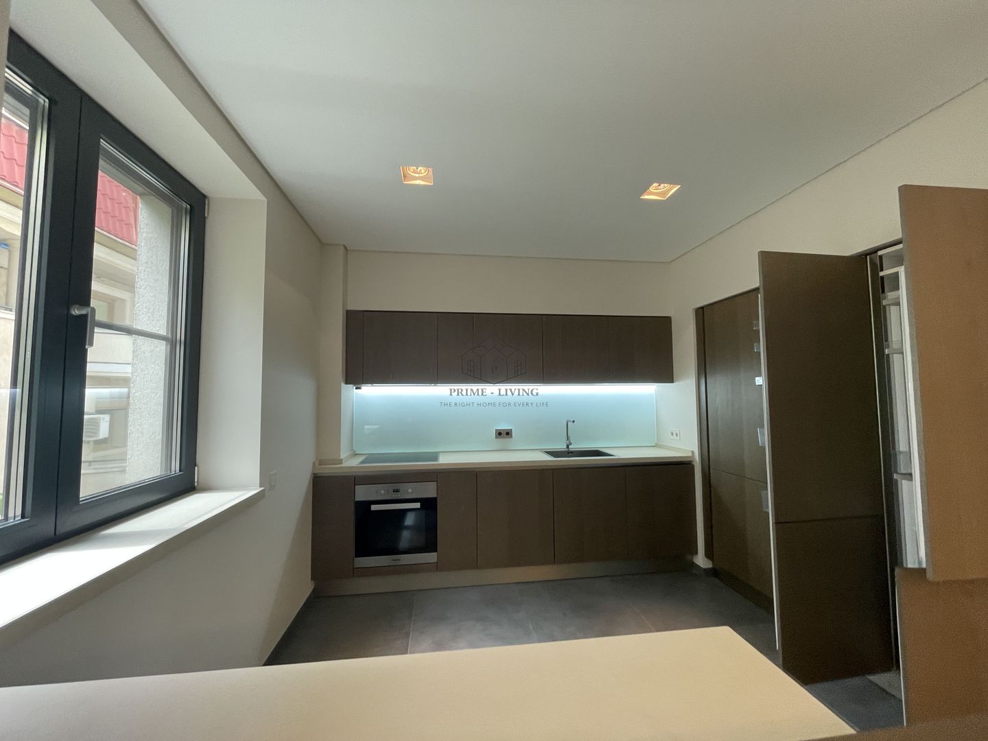 APARTAMENT SPATIOS DE LUX CU 4 DORMITOARE LA INCHIRIERE IN PRIMAVERII - Poză 10