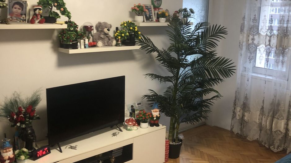 De vanzare Apartament  2 camere  Lujerului - Poză 1