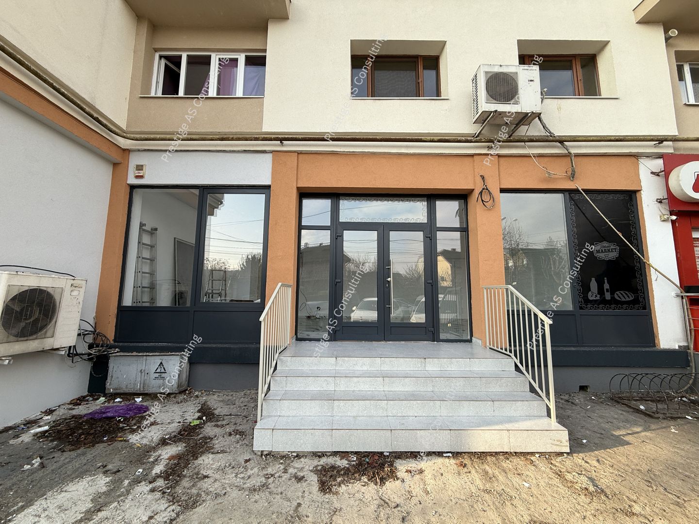 SAD 50mp | Pretabil Birouri, Patiserie, Carmangerie | Blascovici - Poză 8