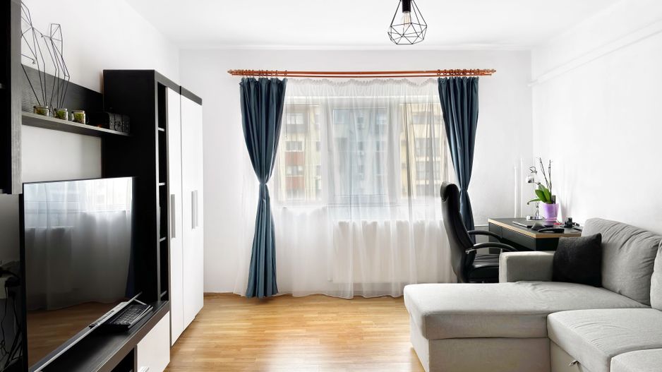 De vanzare | Decomandat 2 camere | Et 3 | Finisaje moderne | Soarelui - Poză 1