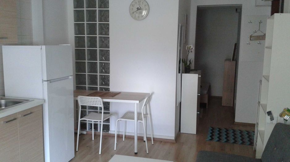 Garsoniera dubla de inchiriat -10 minute de metrou - Poză 2